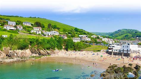 combe martin hotels The menu of British cuisine is recommended to try at Focsle Inn